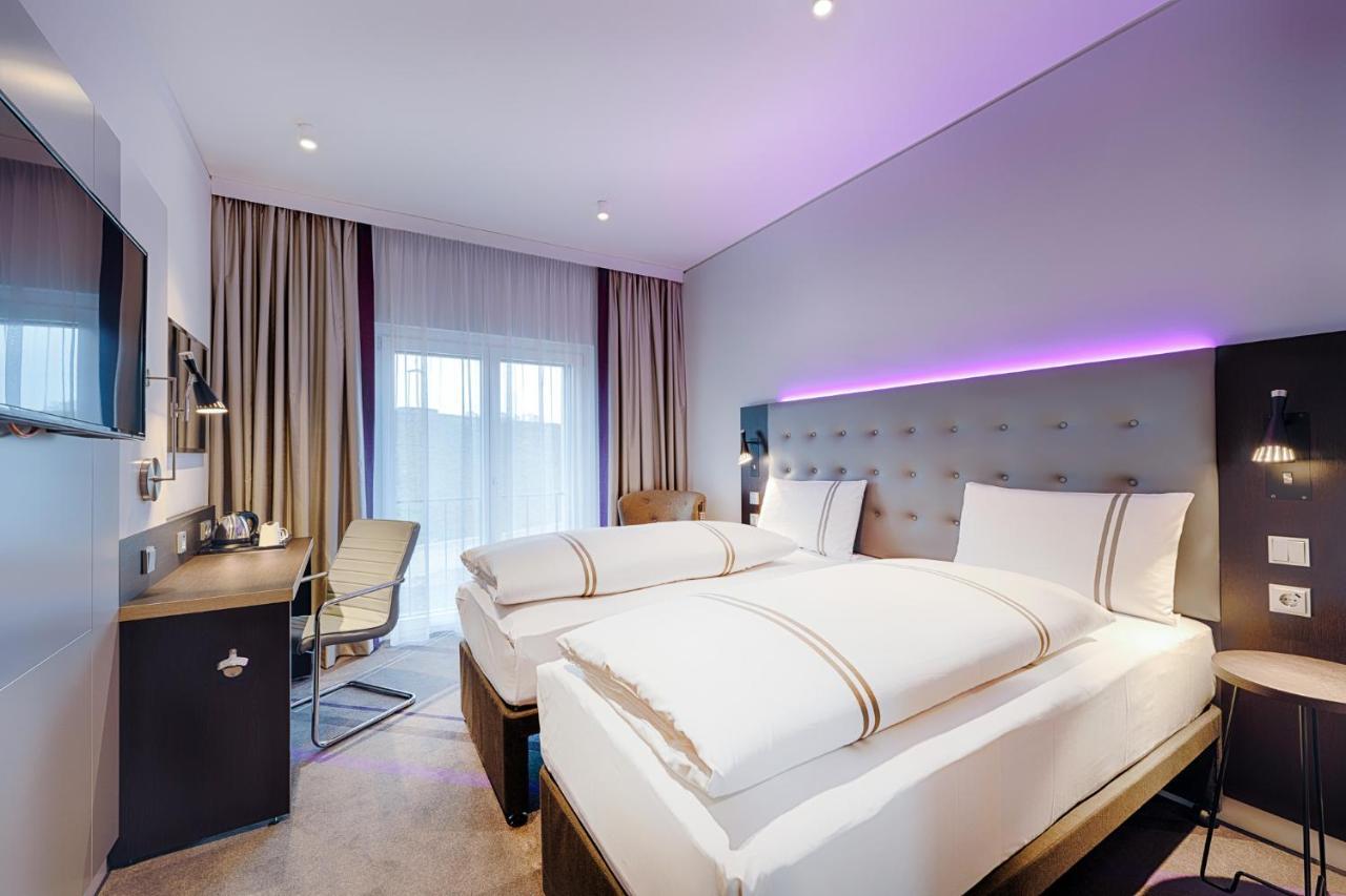 Premier Inn Regensburg City Centre Esterno foto