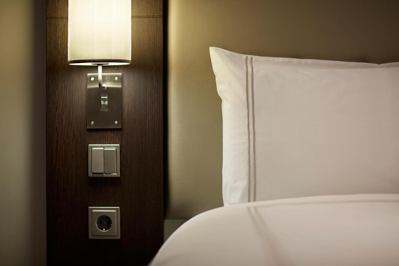 Premier Inn Regensburg City Centre Esterno foto